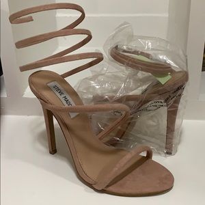 Steve Madden tan heels